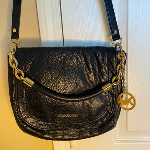 Micheal Kors messenger bag